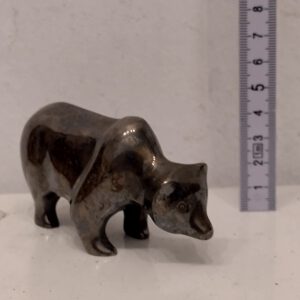 Weißmetall Bär