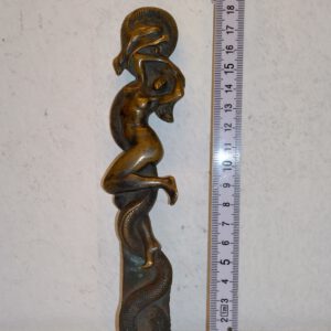 Antike Frau & Schlange Bronze Briefbeschwerer